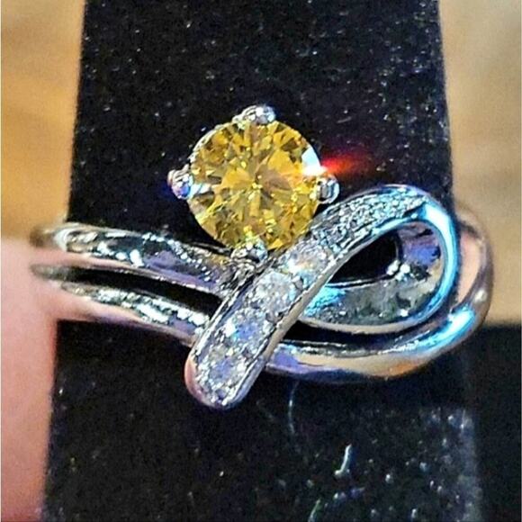 Fashion ring faux diamond's & yellow stone | size 7.5 - Picture 1 of 8